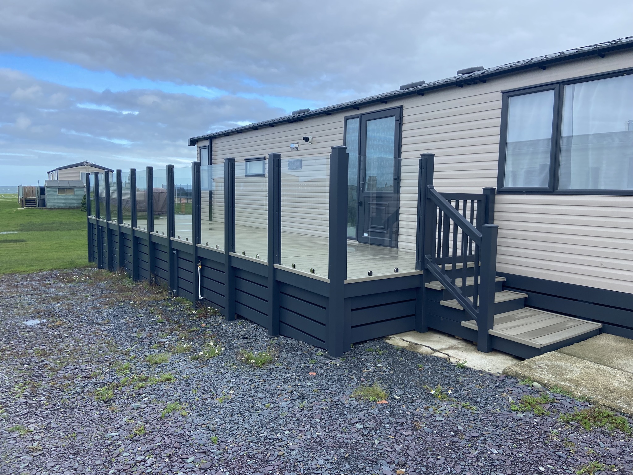 caravan-composite-decking-balustrades-north-wales-2