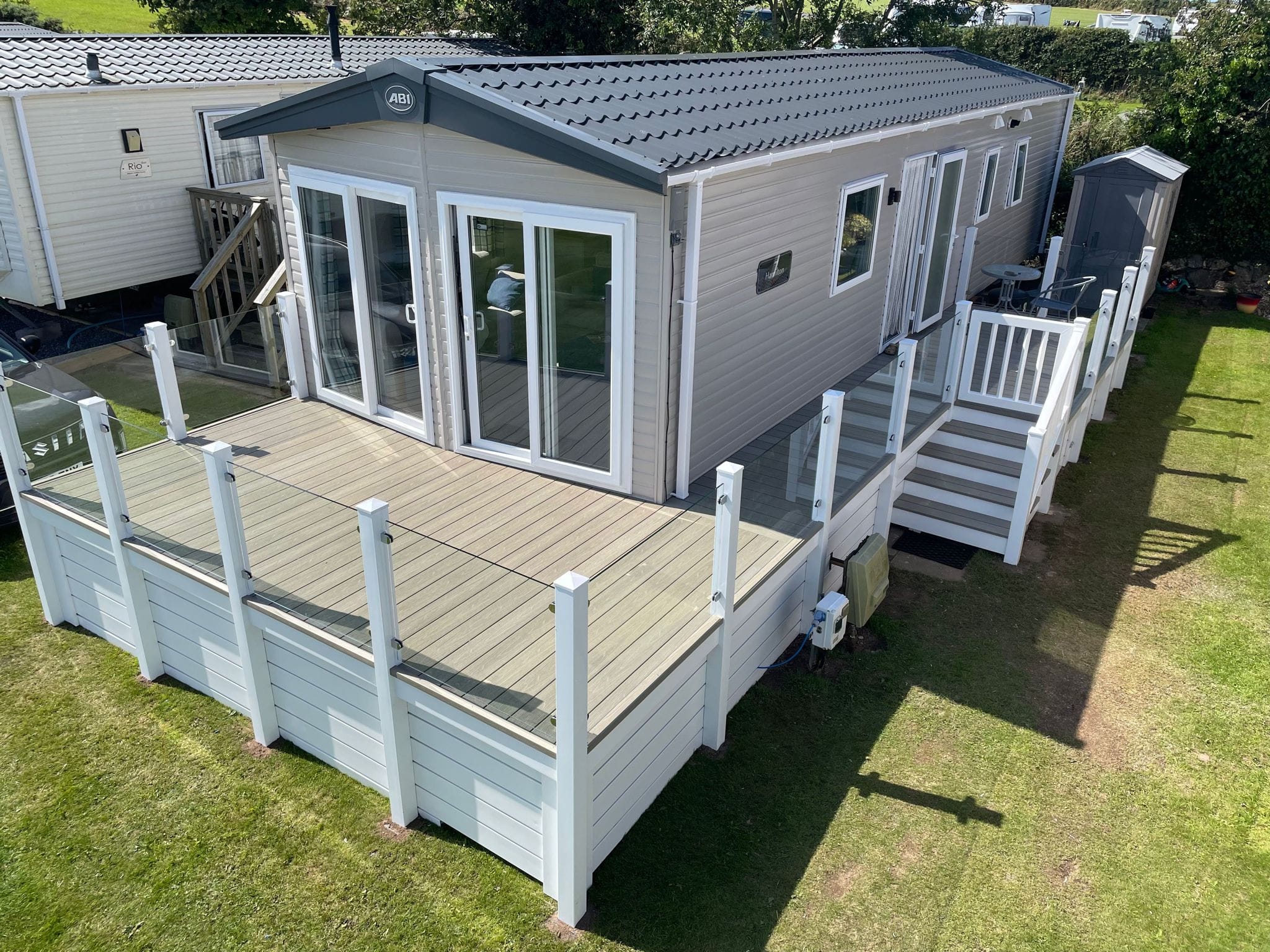 caravan-composite-decking-north-wales-1