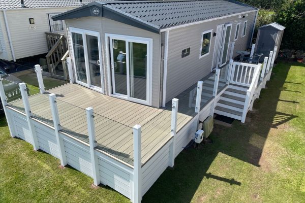 caravan-composite-decking-north-wales-1
