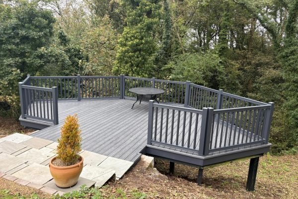 garden-composite-decking-cheshire-1-1