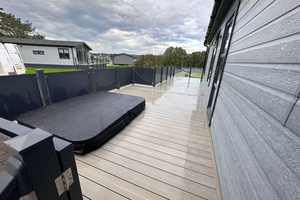 lodge-composite-decking-north-wales-1